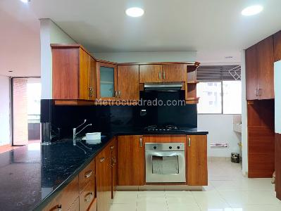 Apartamento de 2 alcobas en arriendo en Los Balsos, Medellín, 118 m² · foto 12 de 20