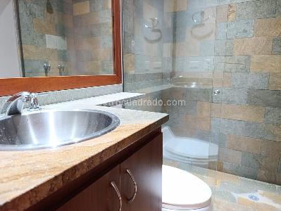 Apartamento de 2 alcobas en arriendo en Los Balsos, Medellín, 118 m² · foto 18 de 20