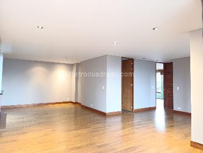 Apartamento de 2 alcobas en arriendo en Los Balsos, Medellín, 118 m² · foto 5 de 20