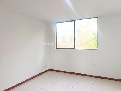 Apartamento de 3 alcobas en arriendo en Los Balsos, Medellín, 90 m² · foto 10 de 17