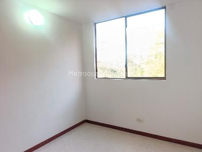 Apartamento de 3 alcobas en arriendo en Los Balsos, Medellín, 90 m² · foto 12 de 17