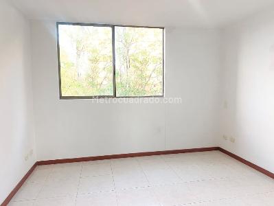 Apartamento de 3 alcobas en arriendo en Los Balsos, Medellín, 90 m² · foto 13 de 17