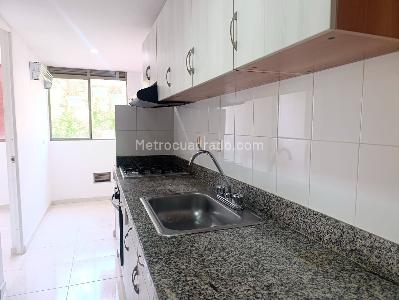 Apartamento de 3 alcobas en arriendo en Los Balsos, Medellín, 90 m² · foto 8 de 17