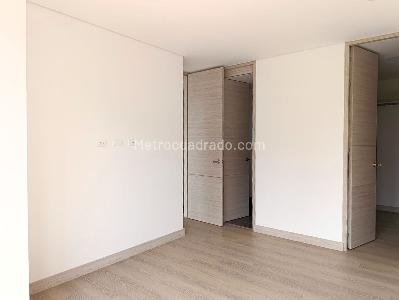 Apartamento de 1 alcoba en arriendo en Los Balsos, Medellín, 67 m² · foto 9 de 15