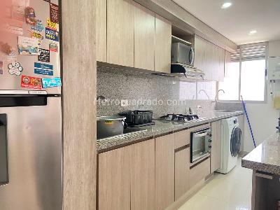 Apartamento de 3 alcobas en venta en Sabaneta, Sabaneta, 74 m² · foto 6 de 18