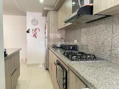 Apartamento de 3 alcobas en venta en Sabaneta, Sabaneta, 74 m² · foto 7 de 18