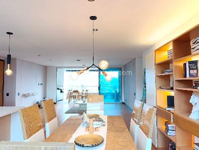 Apartamento de 3 alcobas en venta en El Poblado, Medellín, 199 m² · foto 3 de 18