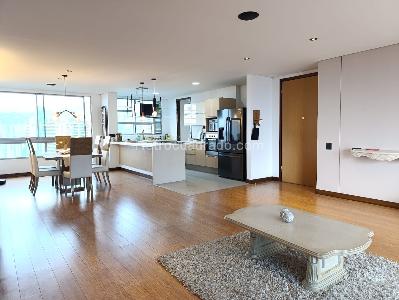 Apartamento de 3 alcobas en venta en El Poblado, Medellín, 199 m² · foto 4 de 18