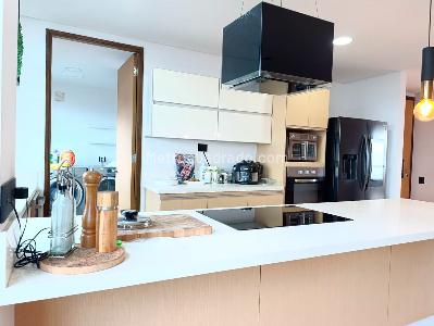 Apartamento de 3 alcobas en venta en El Poblado, Medellín, 199 m² · foto 6 de 18