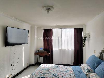 Apartamento de 3 alcobas en venta en El Poblado, Medellín, 100 m² · foto 11 de 19