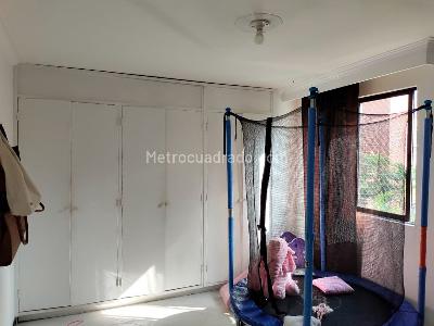 Apartamento de 3 alcobas en venta en El Poblado, Medellín, 100 m² · foto 16 de 19