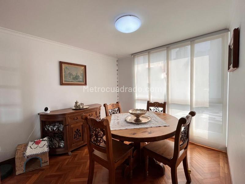 Apartamento Tranquilo de 3 Alcobas con Balcón en El Poblado - 4