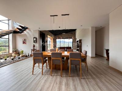 Casa de 4 alcobas en venta en Envigado, Envigado · foto 3 de 19