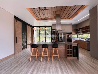 Casa de 4 alcobas en venta en Envigado, Envigado · foto 5 de 19