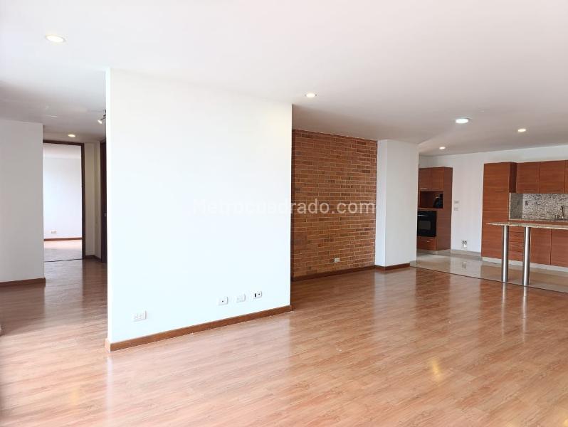2BR Apartment in Residential Area of El Poblado - 3
