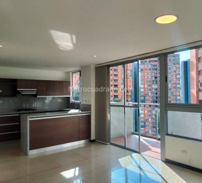 3BR Apartment in El Poblado Closed Unit with Amenities - 2