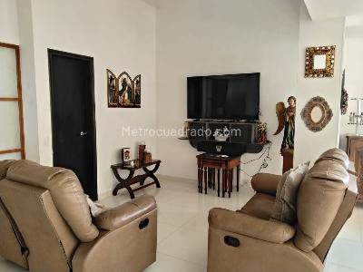 Apartamento de 3 alcobas en venta en El Poblado, Medellín, 168 m² · foto 10 de 19