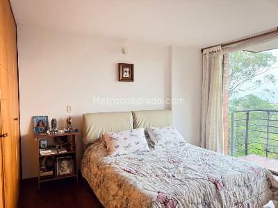 Apartamento de 2 alcobas en arriendo en Los Balsos, Medellín, 97 m² · foto 14 de 18