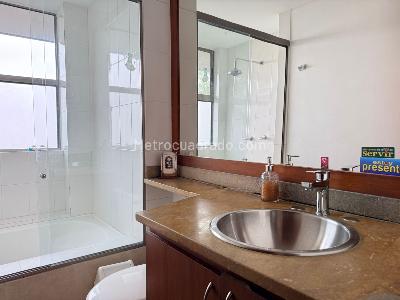 Apartamento de 2 alcobas en arriendo en Los Balsos, Medellín, 97 m² · foto 18 de 18