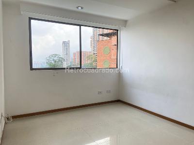 Apartamento de 3 alcobas en arriendo en Sabaneta, Sabaneta, 109 m² · foto 11 de 19