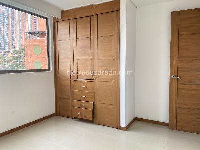Apartamento de 3 alcobas en arriendo en Sabaneta, Sabaneta, 109 m² · foto 15 de 19