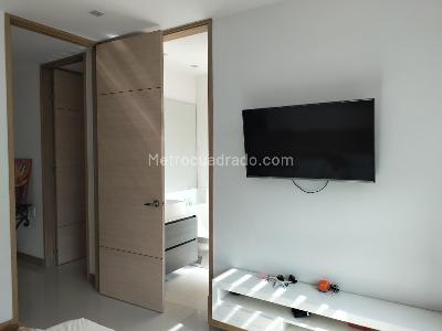 Apartamento de 3 alcobas en arriendo en El Poblado, Medellín, 160 m² · foto 13 de 20