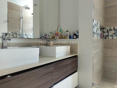 Apartamento de 3 alcobas en arriendo en El Poblado, Medellín, 160 m² · foto 17 de 20