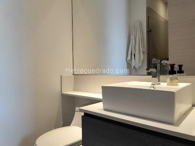 Apartamento de 3 alcobas en arriendo en El Poblado, Medellín, 160 m² · foto 18 de 20