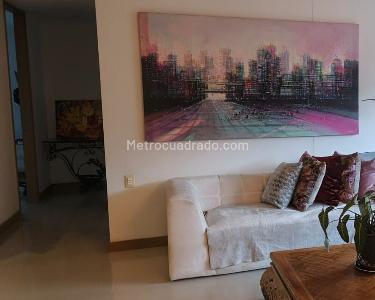 Apartamento de 3 alcobas en arriendo en El Poblado, Medellín, 160 m² · foto 2 de 20