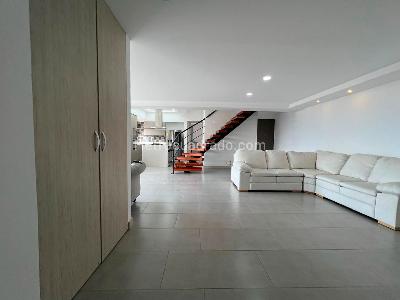 Apartamento en venta en Envigado, Envigado · foto 2 de 13