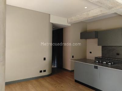 Apartamento en venta en El Poblado, Medellín · foto 2 de 12