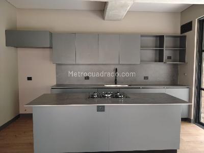 Apartamento en venta en El Poblado, Medellín · foto 4 de 12