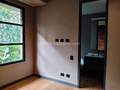 Apartamento de 1 alcoba en venta en El Poblado, Medellín, 57 m² · foto 12 de 16