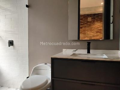 Apartamento de 1 alcoba en venta en El Poblado, Medellín, 57 m² · foto 14 de 16