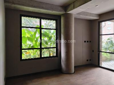 Apartamento de 1 alcoba en venta en El Poblado, Medellín, 57 m² · foto 2 de 16