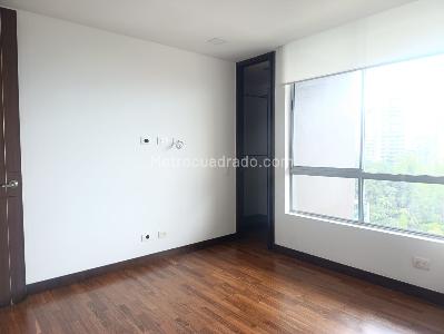 Apartamento de 3 alcobas en arriendo en Los Balsos, Medellín, 200 m² · foto 12 de 20