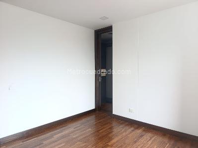 Apartamento de 3 alcobas en arriendo en Los Balsos, Medellín, 200 m² · foto 13 de 20