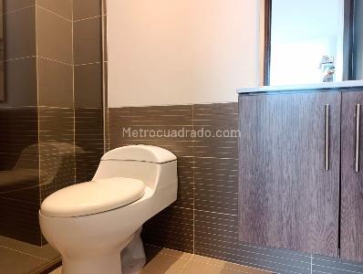 Apartamento de 3 alcobas en arriendo en Los Balsos, Medellín, 200 m² · foto 18 de 20
