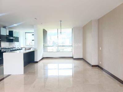 Apartamento de 3 alcobas en arriendo en Los Balsos, Medellín, 200 m² · foto 2 de 20