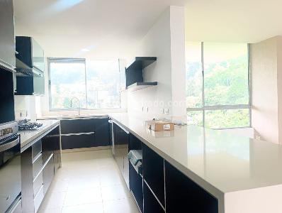 Apartamento de 3 alcobas en arriendo en Los Balsos, Medellín, 200 m² · foto 5 de 20