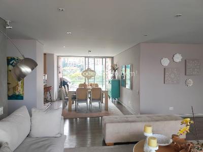 Apartamento en arriendo en El Poblado, Medellín · foto 2 de 18
