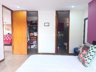 Apartamento de 2 alcobas en venta en El Poblado, Medellín, 118 m² · foto 12 de 20