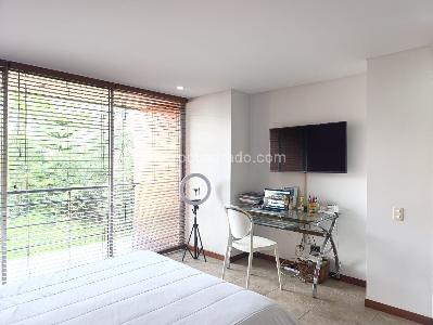Apartamento de 2 alcobas en venta en El Poblado, Medellín, 118 m² · foto 13 de 20