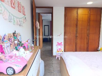 Apartamento de 2 alcobas en venta en El Poblado, Medellín, 118 m² · foto 15 de 20