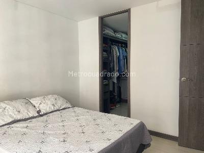 Apartamento de 3 alcobas en venta en Sabaneta, Sabaneta, 74 m² · foto 10 de 18
