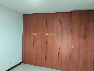 Apartamento de 3 alcobas en arriendo en El Poblado, Medellín, 134 m² · foto 15 de 17