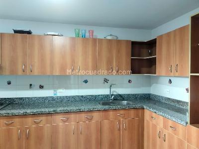 Apartamento de 3 alcobas en arriendo en El Poblado, Medellín, 134 m² · foto 5 de 17