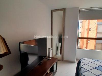 Apartamento de 2 alcobas en arriendo en Santa María De Los Ángeles, Medellín, 78 m² · foto 9 de 11
