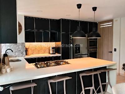 Apartamento en venta en El Poblado, Medellín · foto 6 de 19