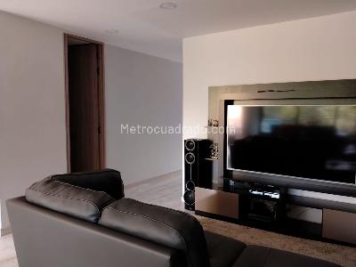 Apartamento en venta en El Poblado, Medellín · foto 8 de 19